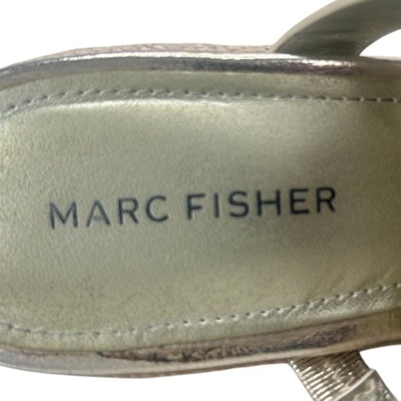 Marc Fisher Cazzie 2 Gold Faux Leather Criss Cross Strappy Wedge Sandals SZ 8.5 - Picture 9 of 15